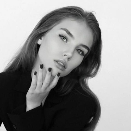 Полина